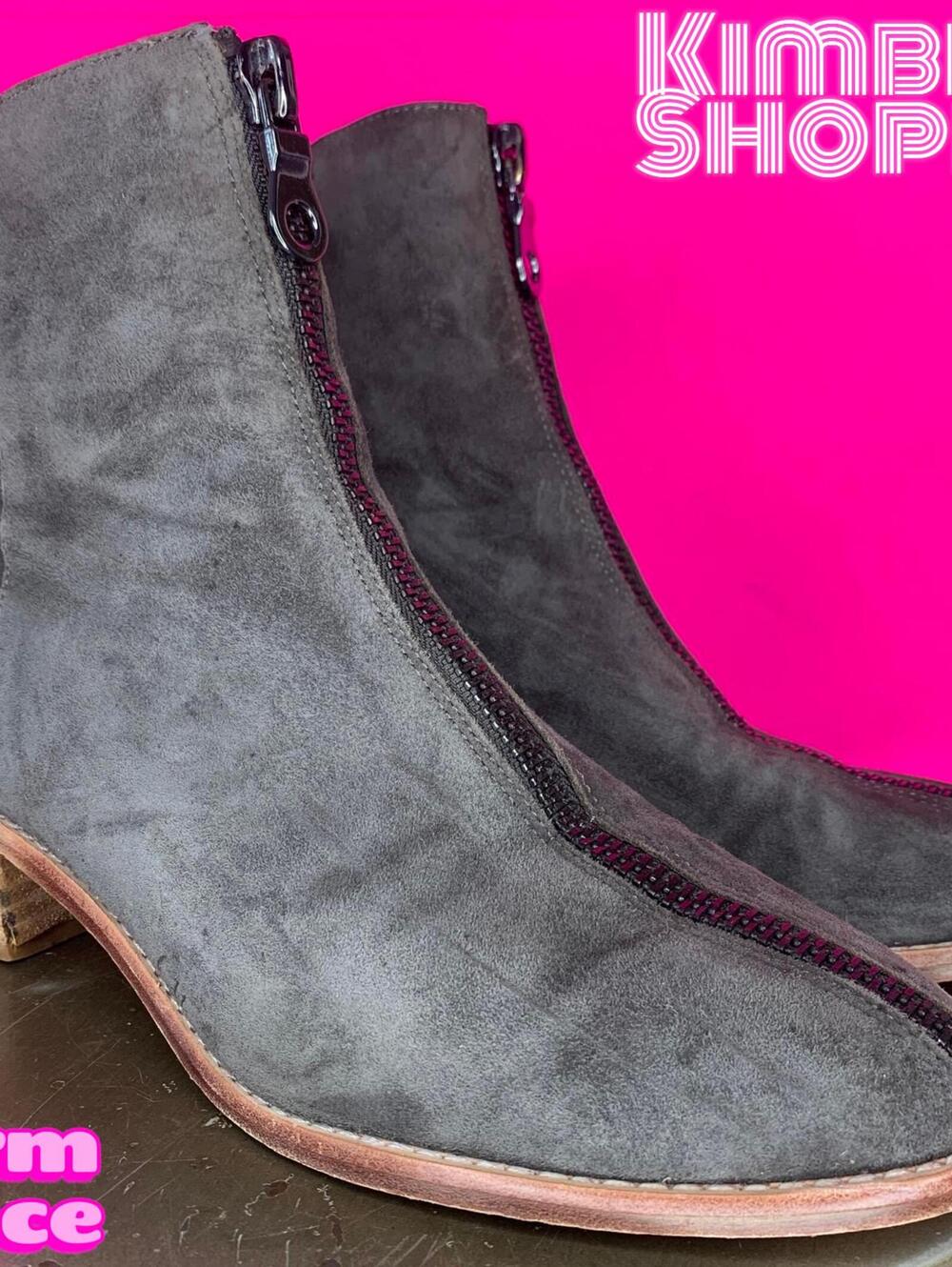 Matiko Mylvia Gray Suede Zipped Ankle Boot US 9